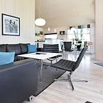 Nordic Retreat With Sauna & Wifi *