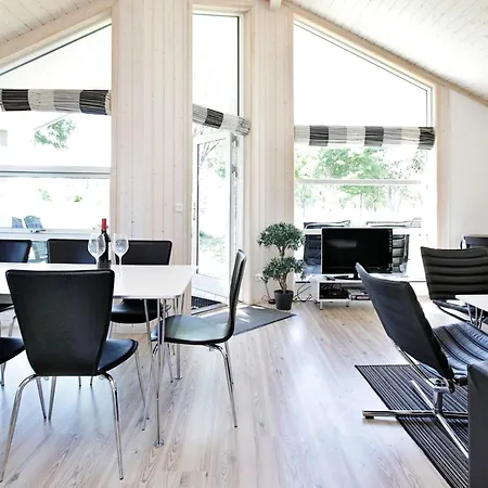 Nordic Retreat With Sauna & Wifi